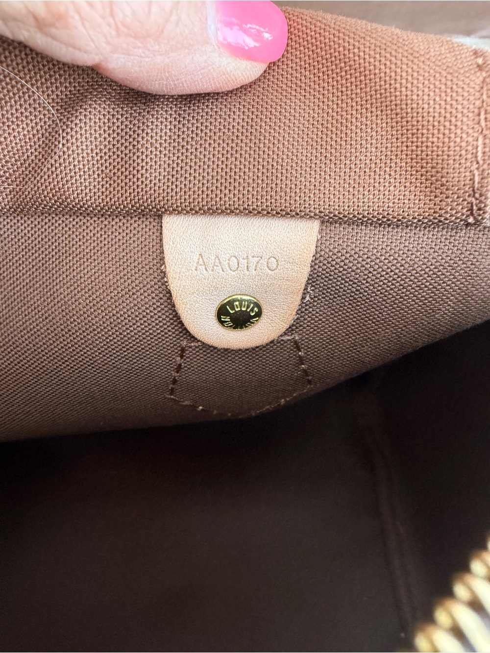 Authentic Louis Vuitton Monogram Speedy 25 - Picture 12 of 15